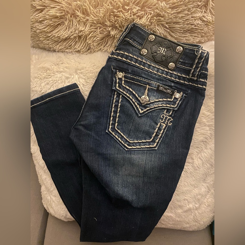 Miss Me Jeans. Size 27. - Picture 2 of 7